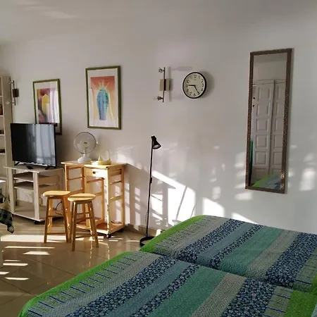 Modern With Sea View In 50 M² Chic Retreat