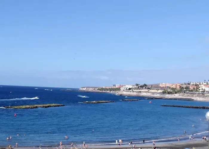 Апартаменты Modern With Sea View In 50 M² Chic Retreat *