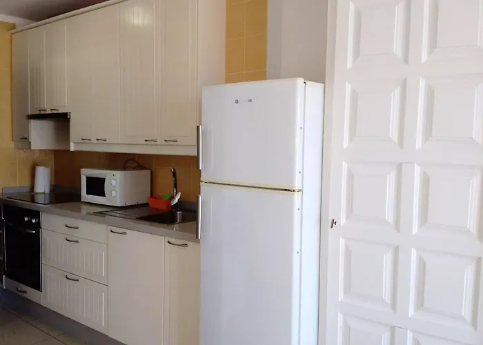 Modern With Sea View In 50 M² Chic Retreat