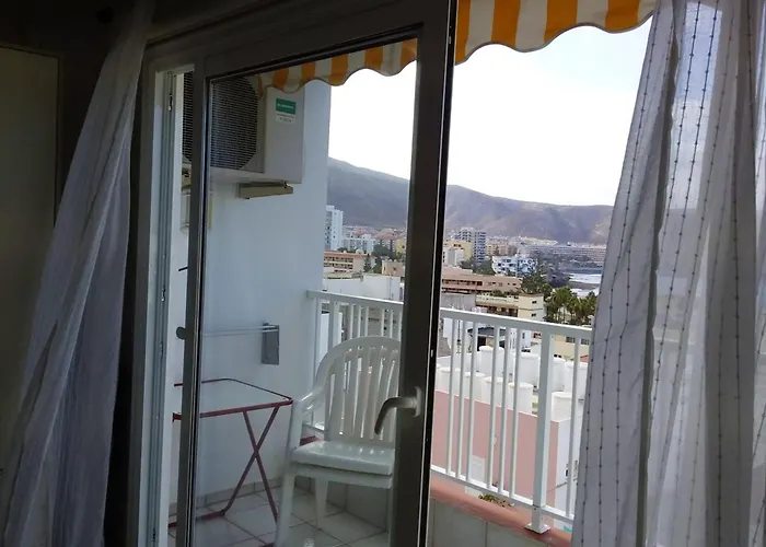 Modern With Sea View In 50 M² Chic Retreat