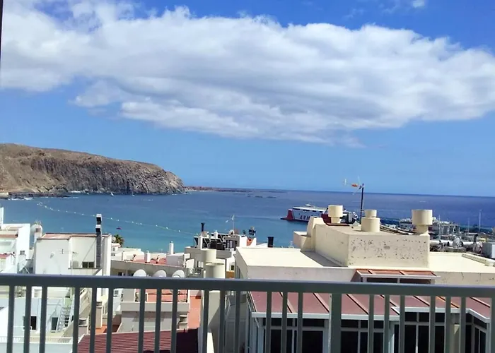 Апартаменты Modern With Sea View In 50 M² Chic Retreat