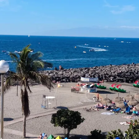 Modern With Sea View In 50 M² Chic Retreat Apartament *