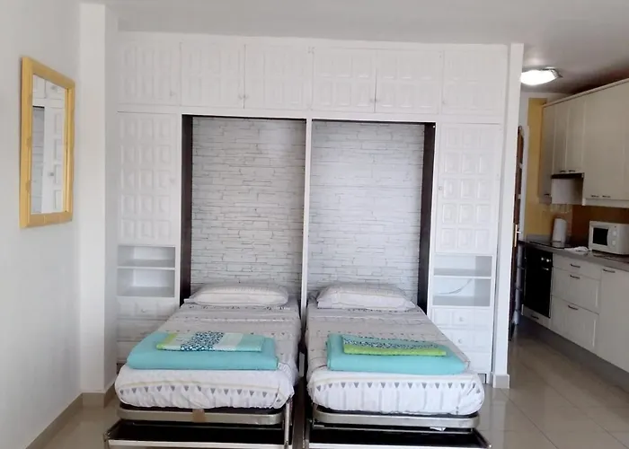Modern With Sea View In 50 M² Chic Retreat 公寓 阿罗纳