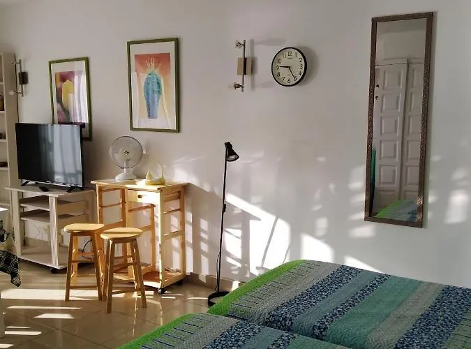 Modern With Sea View In 50 M² Chic Retreat