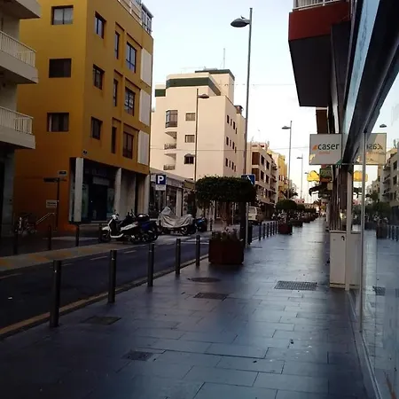 Modern With Sea View In 50 M² Chic Retreat Апартаменты