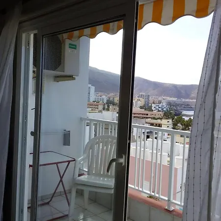 Modern With Sea View In 50 M² Chic Retreat